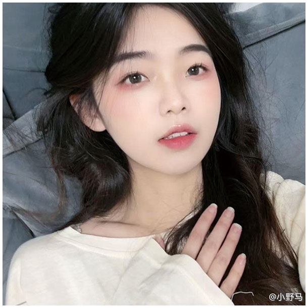 清纯系校花是小野马的“纯欲天花板”写真视频合集-万图屋