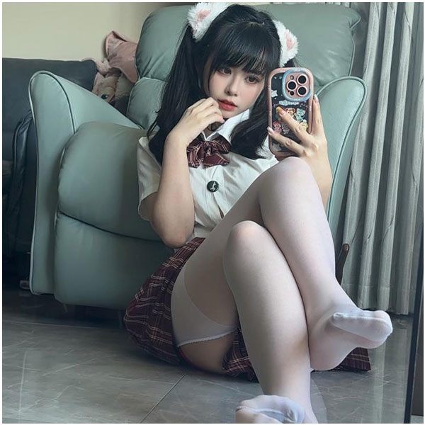 抖音欣老板微密圈资源下载_欣老板2003的铁粉空间图片视频合集-万图屋