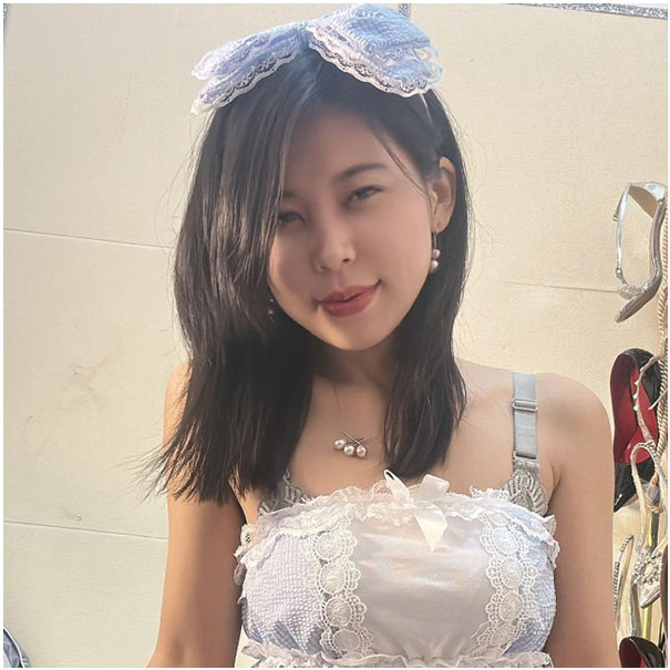 抖音网红“珍之儿”微密圈图片视频合集下载：在万图屋探寻她的别样魅力-万图屋