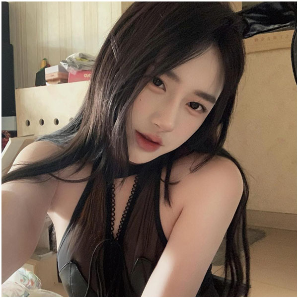 抖音网红肉肉（甜筒酱）铁粉空间图片视频合集下载-万图屋