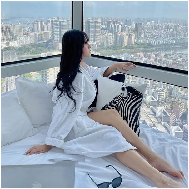 抖音最野的“假面甜心”！脑婆睡醒了微密圈合集震撼来袭！绝版美图视频纯欲暴击！[396P-85V-430M]-万图屋