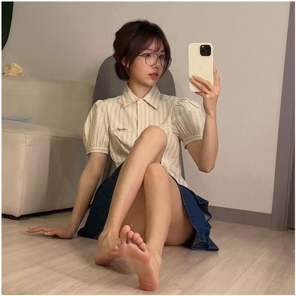 抖音精选：相扑猫最新写真美图与短视频合集，魅力颜值与独特气质的视觉冲击！